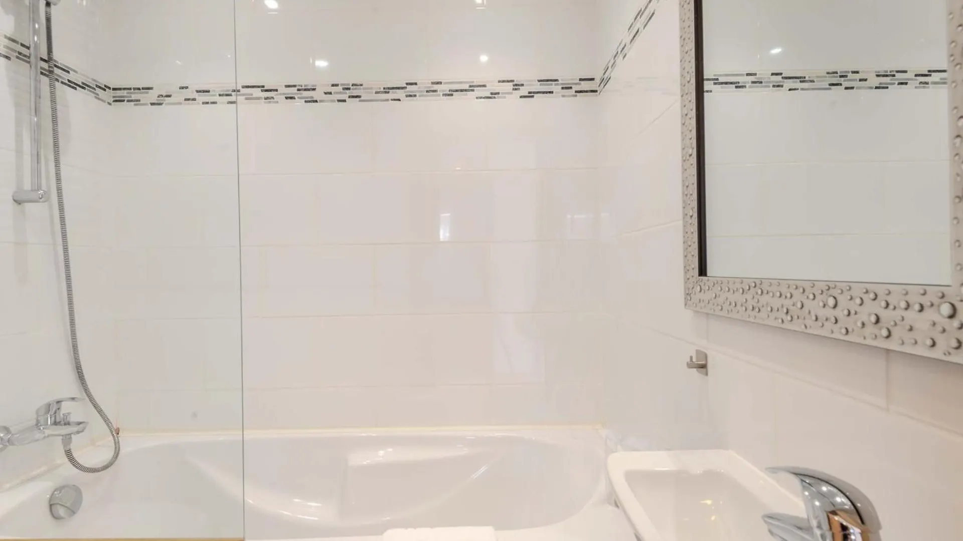 Charmant 4P Renove, 900M Centre Morzine, Navette, Balcon, Wifi, Parking, Linge Fourni - Fr-1-754-23 Morzine